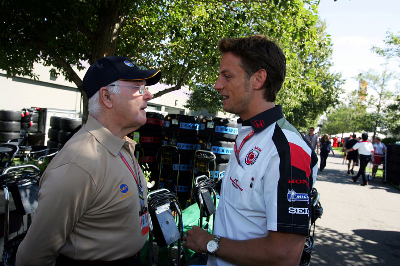 Μάχη με τον καρκίνο δίνει ο Murray Walker