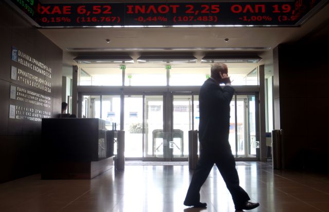 Έκκληση από την αγορά στους τρεις αρχηγούς να εκτονωθεί η κρίση