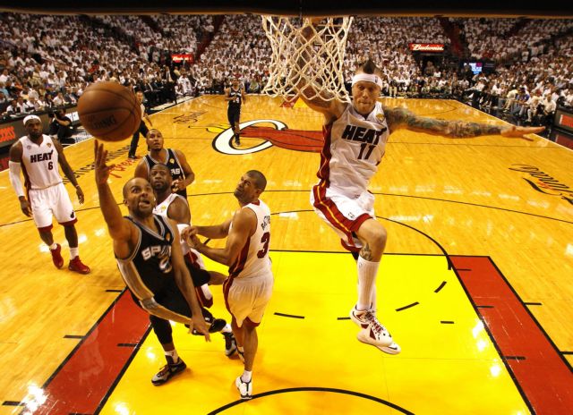 «Ζωντανό» το Μαϊάμι ισοφάρισε σε 3-3 στις νίκες τους Σπερς