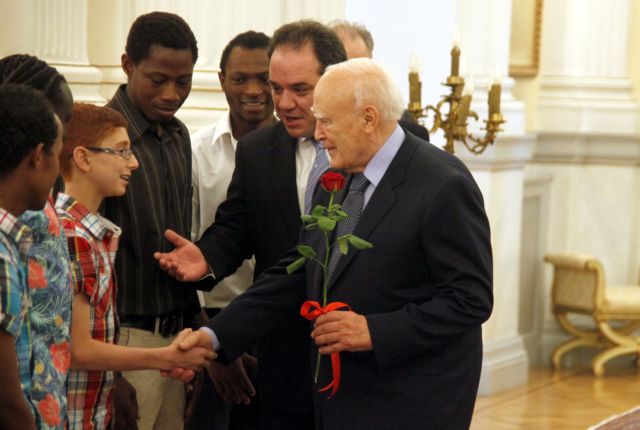 Παιδιά μετανάστες δέχθηκε ο Πρόεδρος της Δημοκρατίας