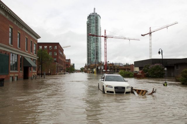 Τρεις νεκροί από τις πρωτοφανείς πλημμύρες στο Κάλγκαρι του Καναδά