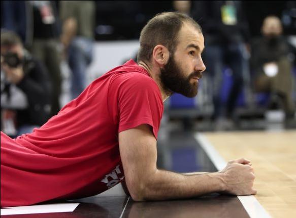 Πολλά εκατομμύρια στα πόδια του Σπανούλη