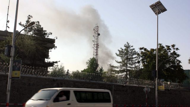 Αναταραχή στην Καμπούλ μετά από επίθεση στο προεδρικό μέγαρο