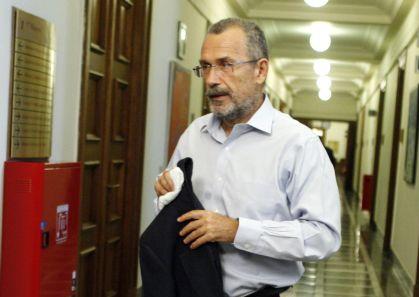 Τρεις μήνες θα διαρκέσει το μεταβατικό στάδιο της δημόσιας ραδιοτηλεόρασης