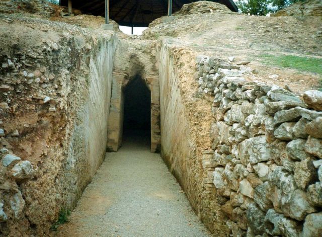Θαλαμωτός τάφος της ρωμαϊκής εποχής εντοπίστηκε στη Φωκίδα
