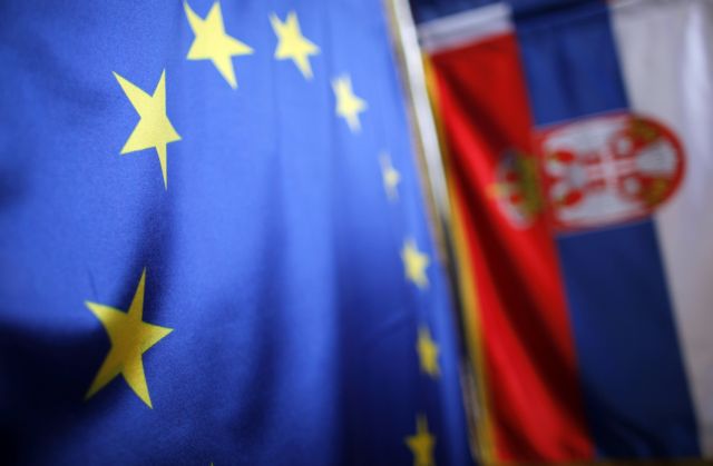 Η ΕΕ ανοίγει τις πύλες της στη Σερβία, «πράσινο φως» για τη διαπραγμάτευση