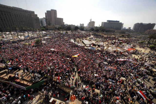 Πραξικόπημα σε εξέλιξη, η Αίγυπτος επιστρέφει στα χέρια του στρατού