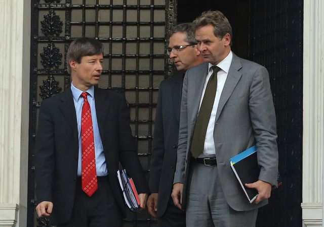 Πρόοδο στις διαπραγματεύσεις με την τρόικα βλέπει η κυβέρνηση