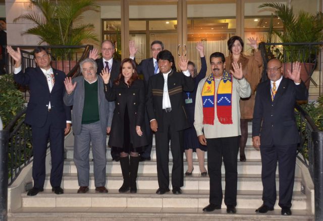Με κλείσιμο της πρεσβείας των ΗΠΑ στη Βολιβία απειλεί ο Μοράλες