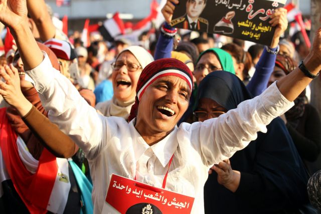 Νέες διαδηλώσεις και πολιτικό αδιέξοδο συντηρούν την ένταση στην Αίγυπτο