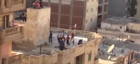Σοκάρει βίντεο με λιντσάρισμα μέχρι θανάτου στην Αίγυπτο