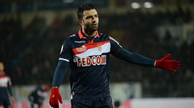 «Δεν με θέλει ο Ρανιέρι» έγραψε ο Τζαβέλλας