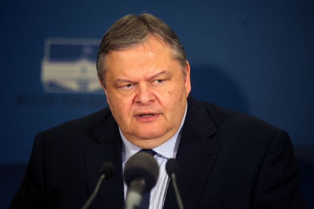 Οι προσπάθειές μας απέδωσαν, λέει ο Ευ.Βενιζέλος για τη μείωση του ΦΠΑ