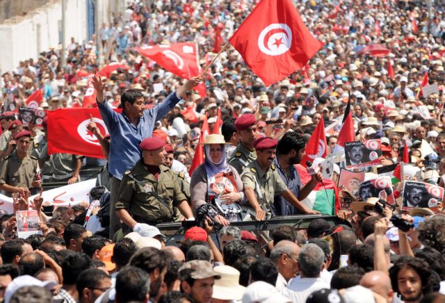 Οργή με άρωμα Καΐρου εναντίον των ισλαμιστών σε Τυνησία και Λιβύη