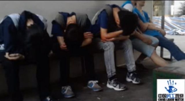 China Labor Watch: «Πως φτιάχνει η Apple το φθηνότερο iPhone» [βίντεο]