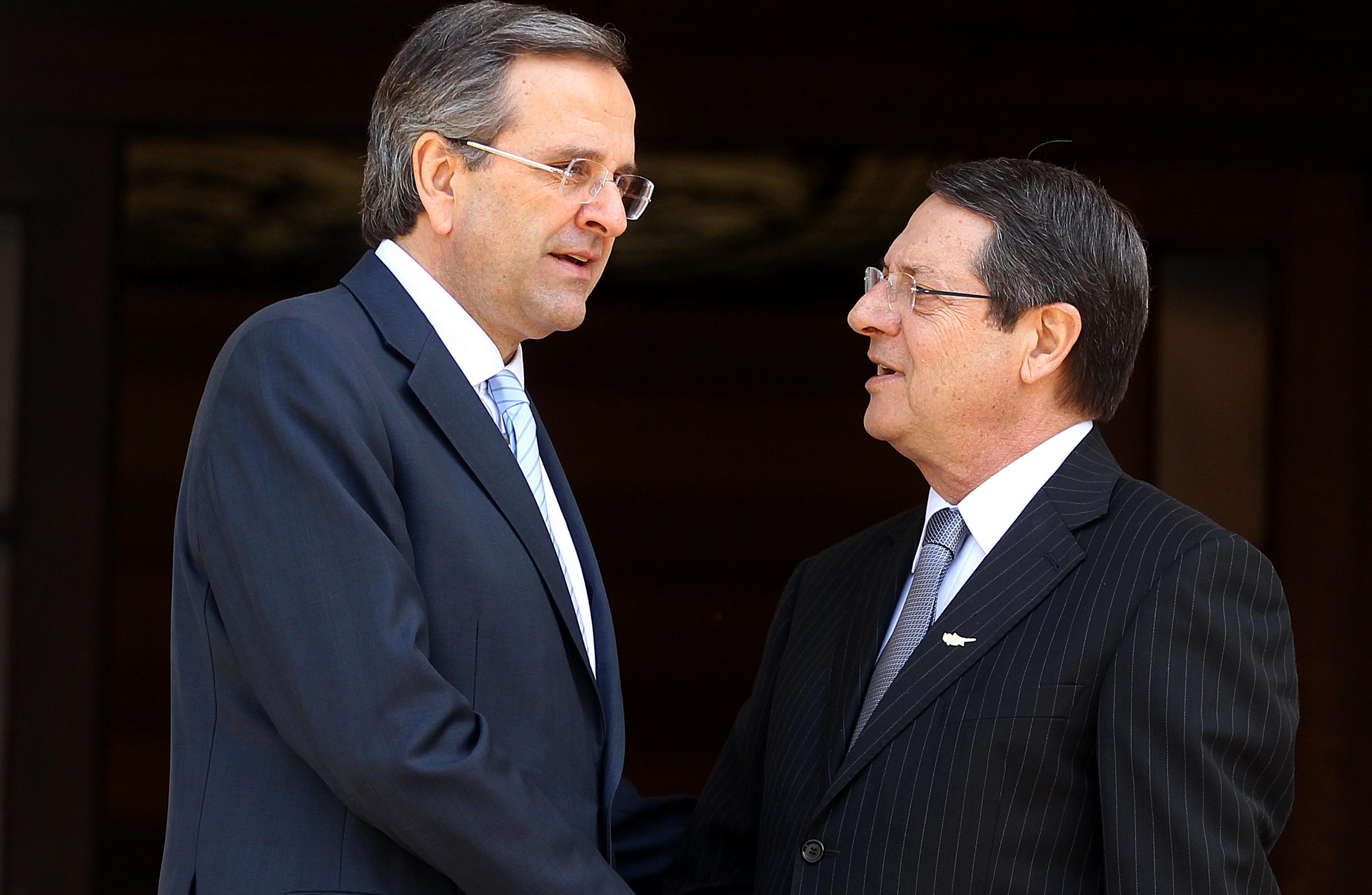 Επικοινωνία Αναστασιάδη-Σαμαρά εν όψει του ραντεβού με τον Μπ.Ομπάμα