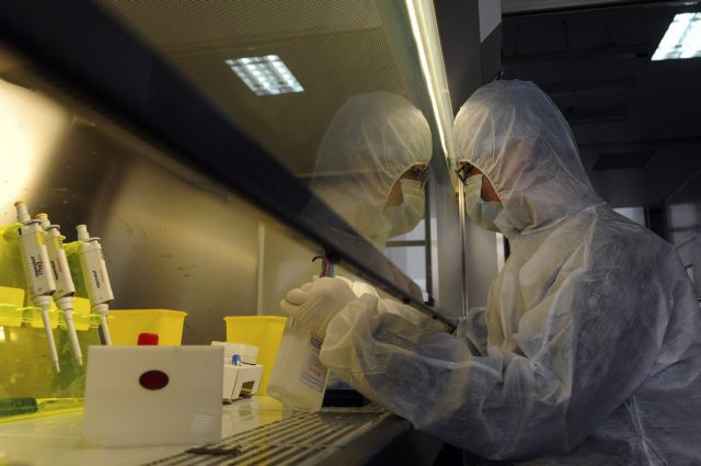 Νέος γύρος διαμάχης για «επικίνδυνα» πειράματα με τη γρίπη των πτηνών
