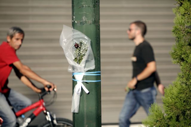 Σοκ προκαλεί η βουτιά θανάτου τού 18χρονου από το τρόλεϊ