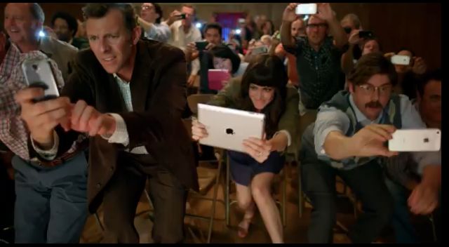 Μην… χτυπιέστε για να βγάλετε φωτογραφίες με το iPhone, λέει η Nokia