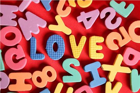 Παίζοντας με την αλφαβήτα!