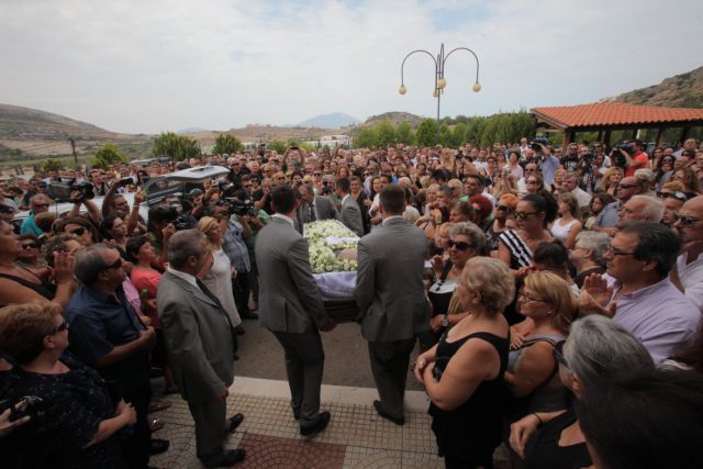 Στη Χαλκίδα κηδεύτηκε ο Μιχάλης Ασλάνης