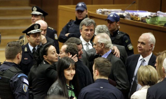 Δεχόμουν πιέσεις να αλλάξω απολογία, είπε η λογίστρια του Τσοχατζόπουλου