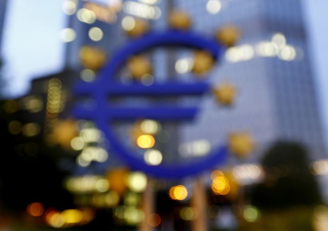 Αμετάβλητα αναμένεται να διατηρήσει η EKT τα βασικά επιτόκια του ευρώ