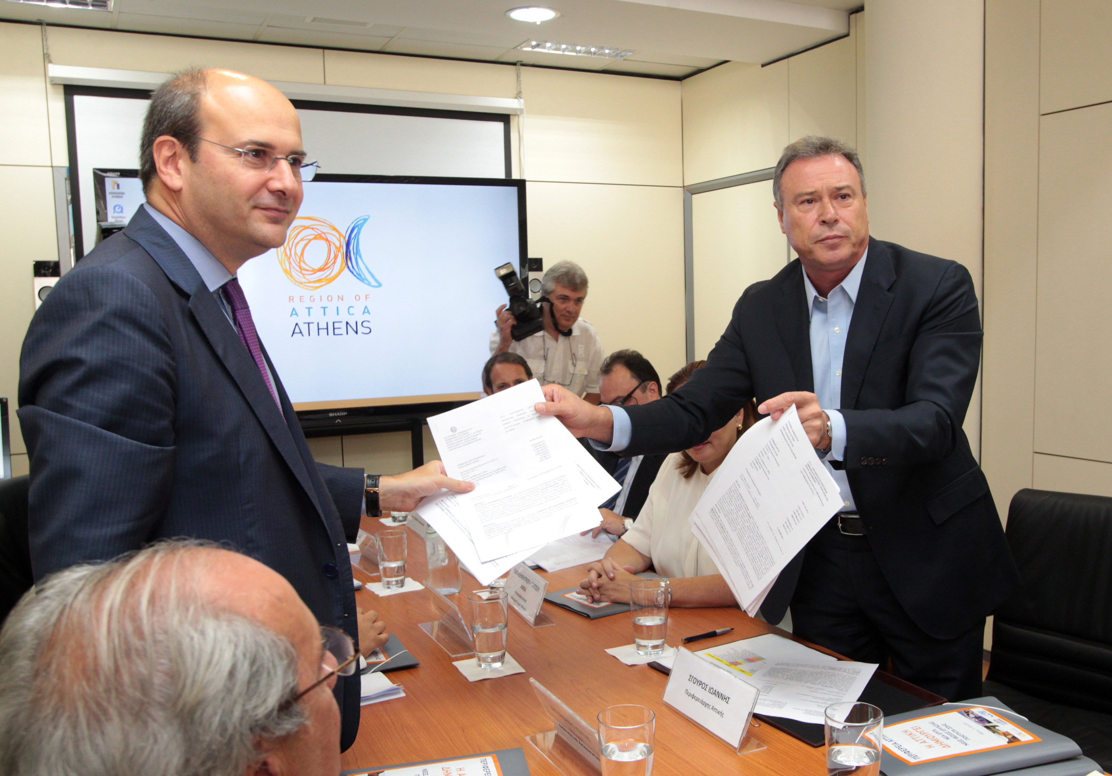 Έργα ύψους 93 εκατ. ευρώ σε δήμους της Αθήνας