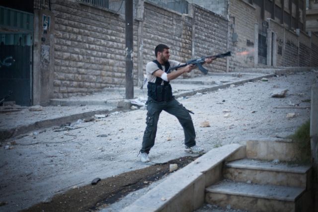 H CIA «ξεκίνησε να παραδίδει όπλα» στους σύρους αντάρτες