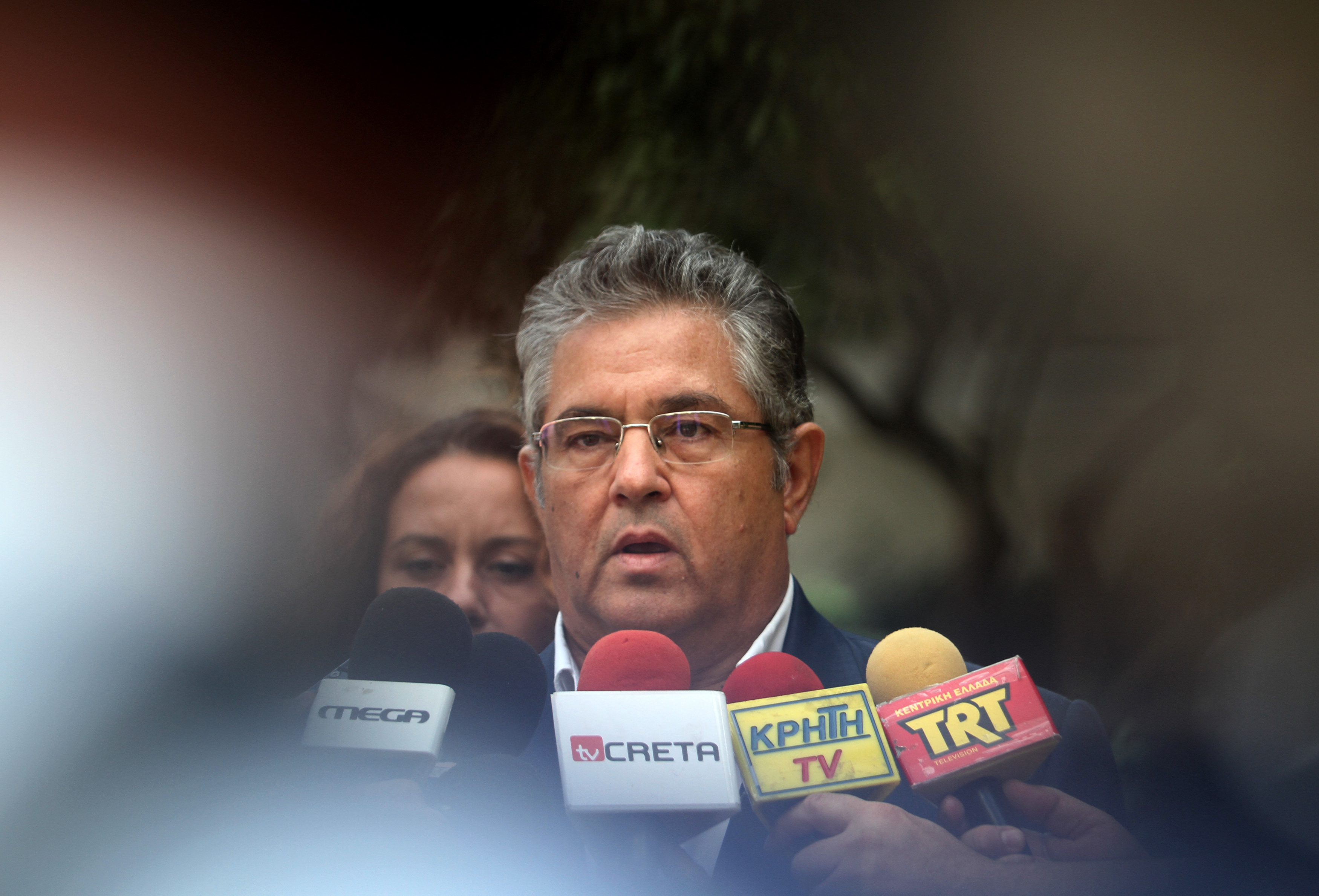 Εμπόριο ψεύτικων ελπίδων καταλογίζει σε ΝΔ, ΠΑΣΟΚ και ΣΥΡΙΖΑ ο Δ.Κουτσούμπας