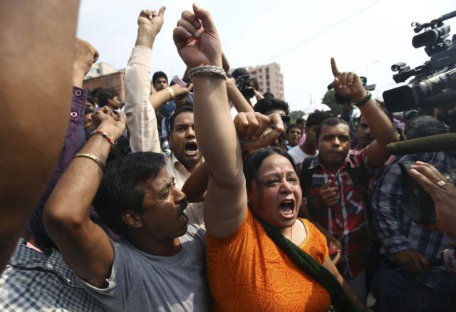 Στην αγχόνη οι τέσσερις Ινδοί για τον βιασμό της φοιτήτριας