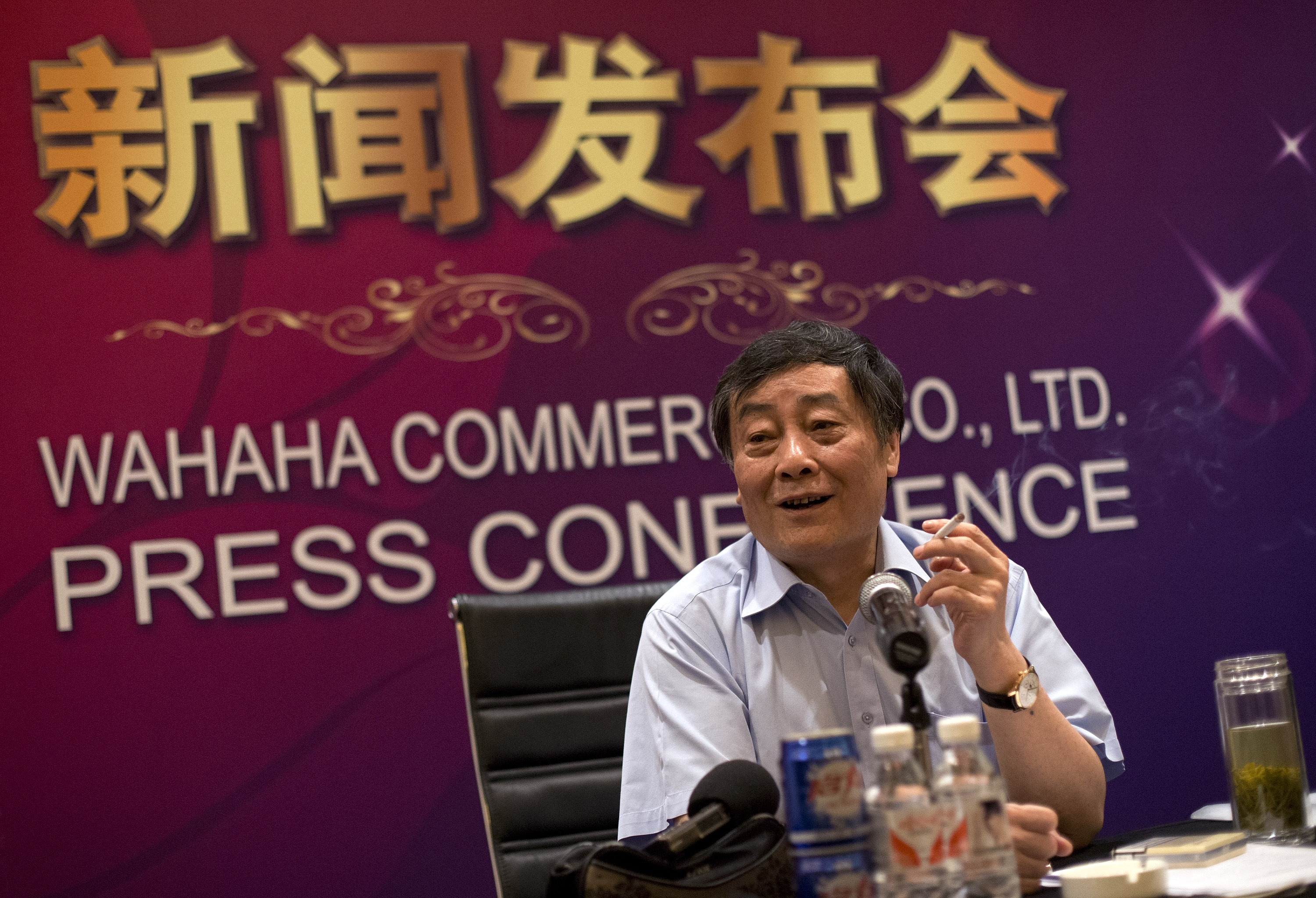 Άνεργος κινέζος επιτίθεται σε μεγιστάνα κινέζο, επειδή δεν τον προσέλαβε