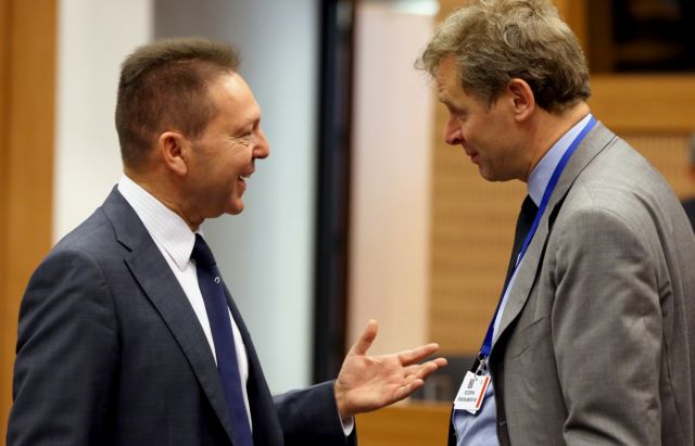 Μικρό πρωτογενές πλεόνασμα «βλέπει» και η τρόικα