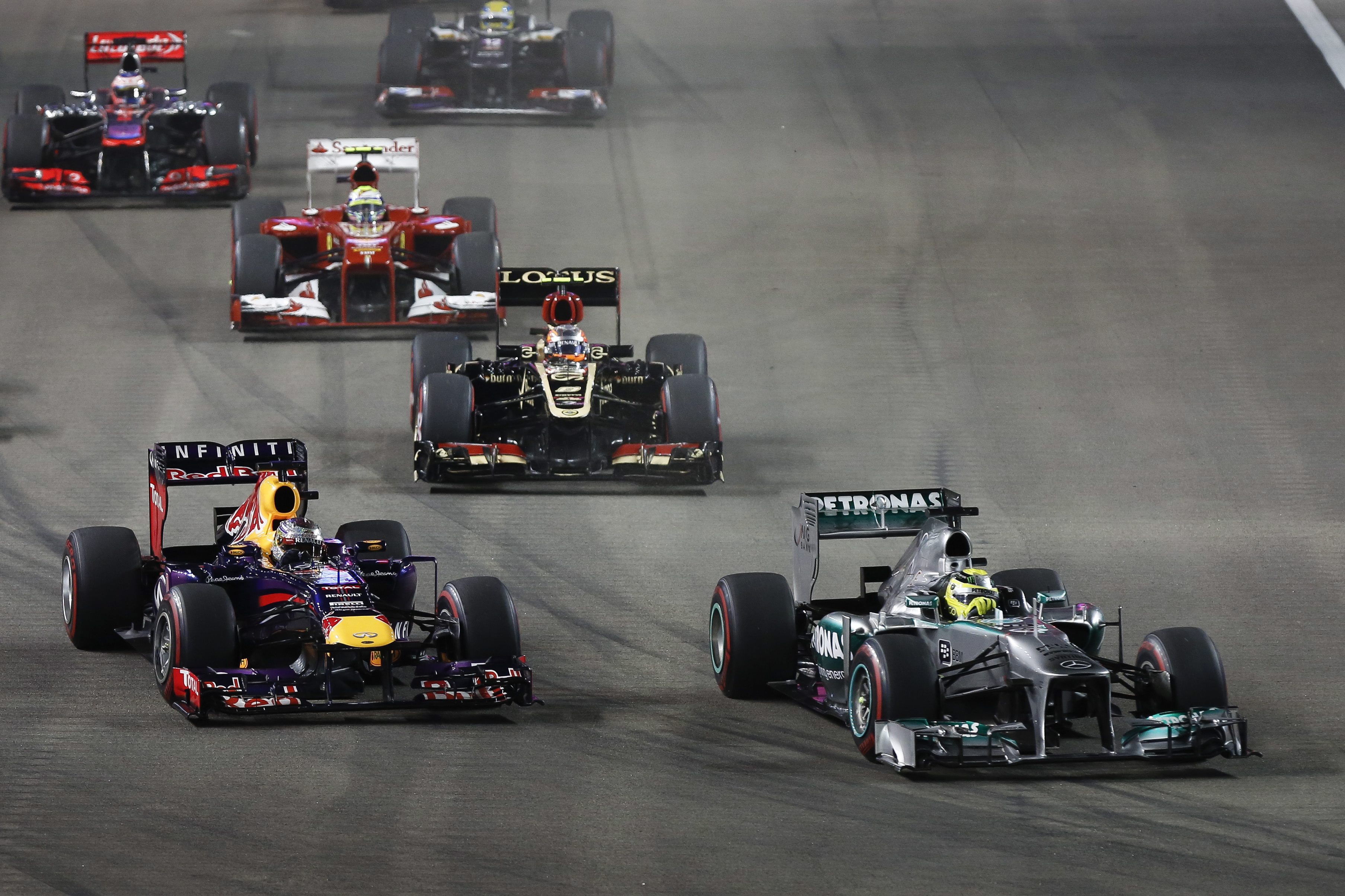 Mercedes: O S. Vettel μπορεί να σαρώσει σε όλους τους υπόλοιπους αγώνες