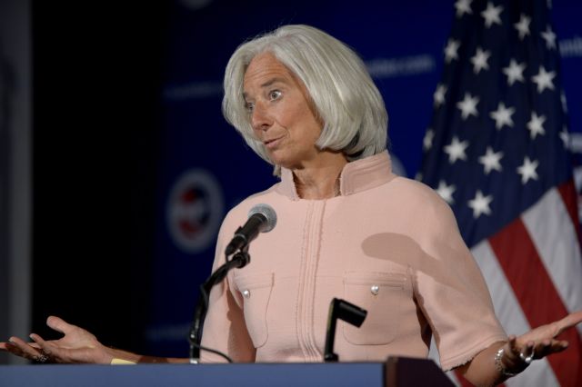 Καλύτερα να είχε γίνει νωρίτερα το κούρεμα του χρέους, λέει η Λαγκάρντ