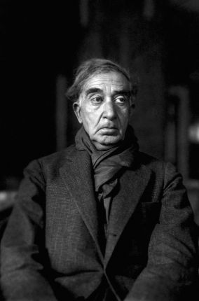 «Πρωταγωνιστής» ο Καβάφης στο θεατρικό πρόγραμμα του Ιδρύματος Μ.Κακογιάννης