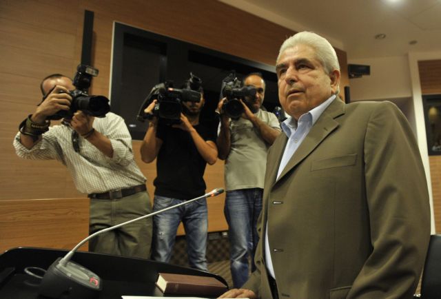 Τον Χριστόφια φέρεται να «δείχνει» το πόρισμα για την οικονομική καταστροφή