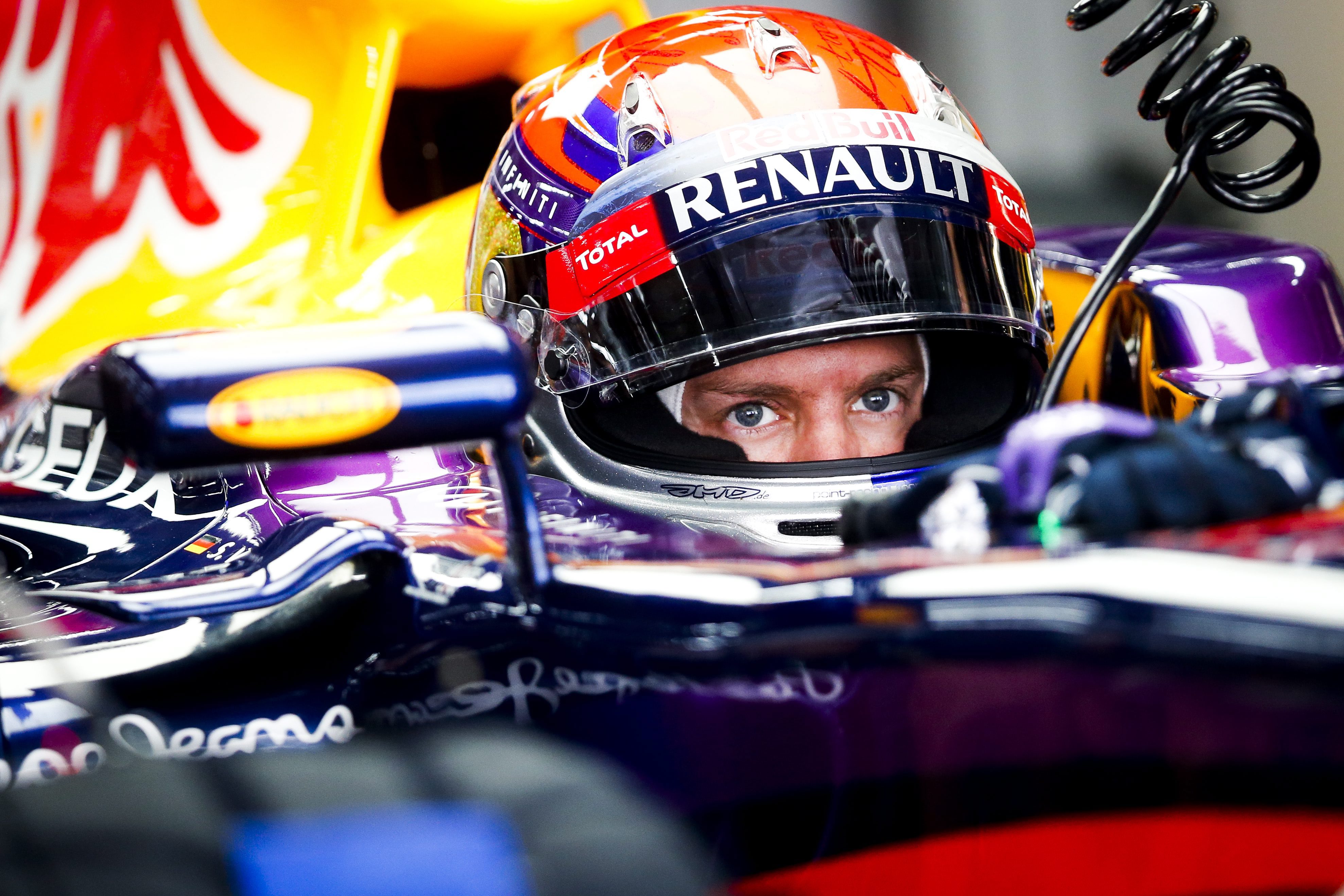 GP Κορέας 2013: Poleman o S. Vettel, δίπλα του ο L. Hamilton