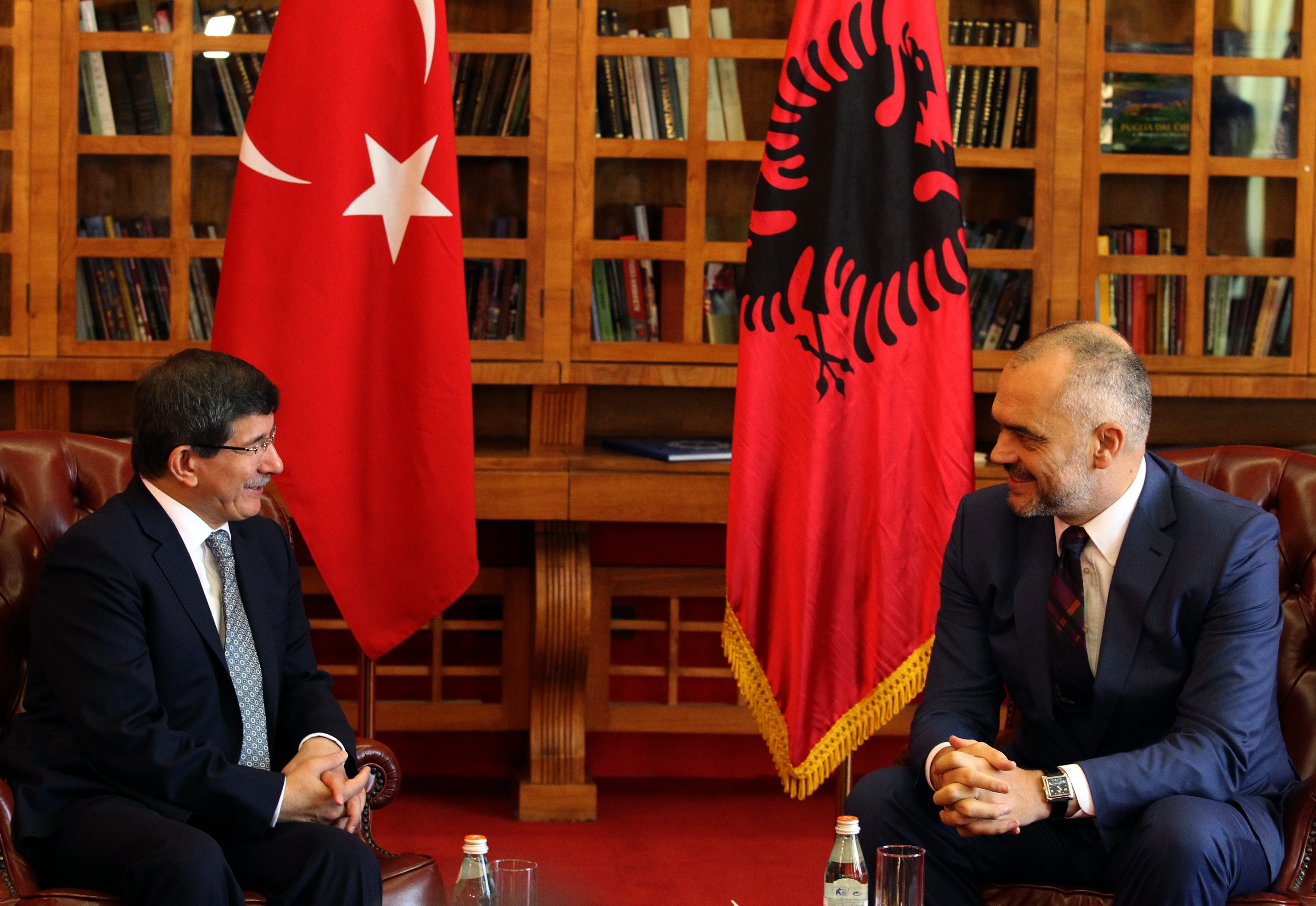 Τούρκοι σύμβουλοι συνδράμουν την κυβέρνηση του Έντι Ράμα