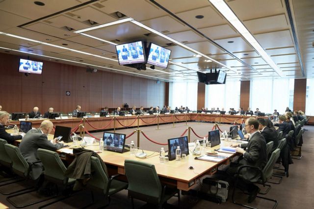 Στο τραπέζι λύση 50ετούς «ομολόγου σωτηρίας» για το χρέος