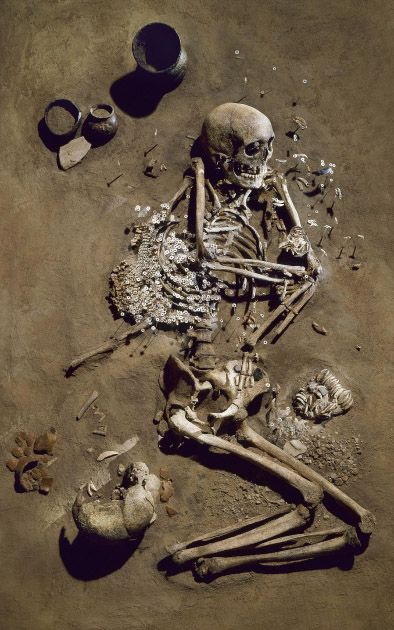 Οι προγιαγιάδες των Ευρωπαίων πήγαιναν και με κυνηγούς και με γεωργούς