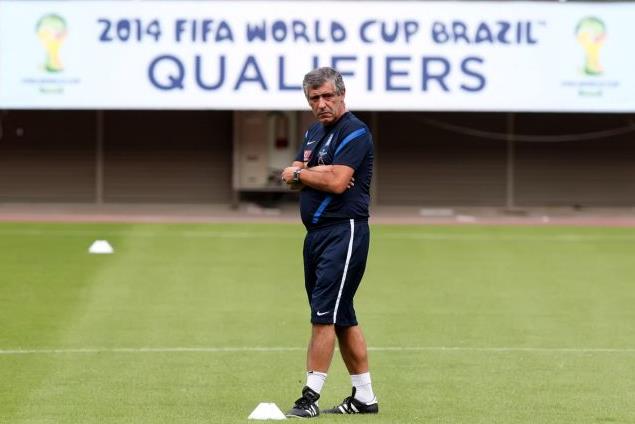 «Απευθείας πρόκριση», θέλει ο Σάντος εν όψει Λιχτενστάιν