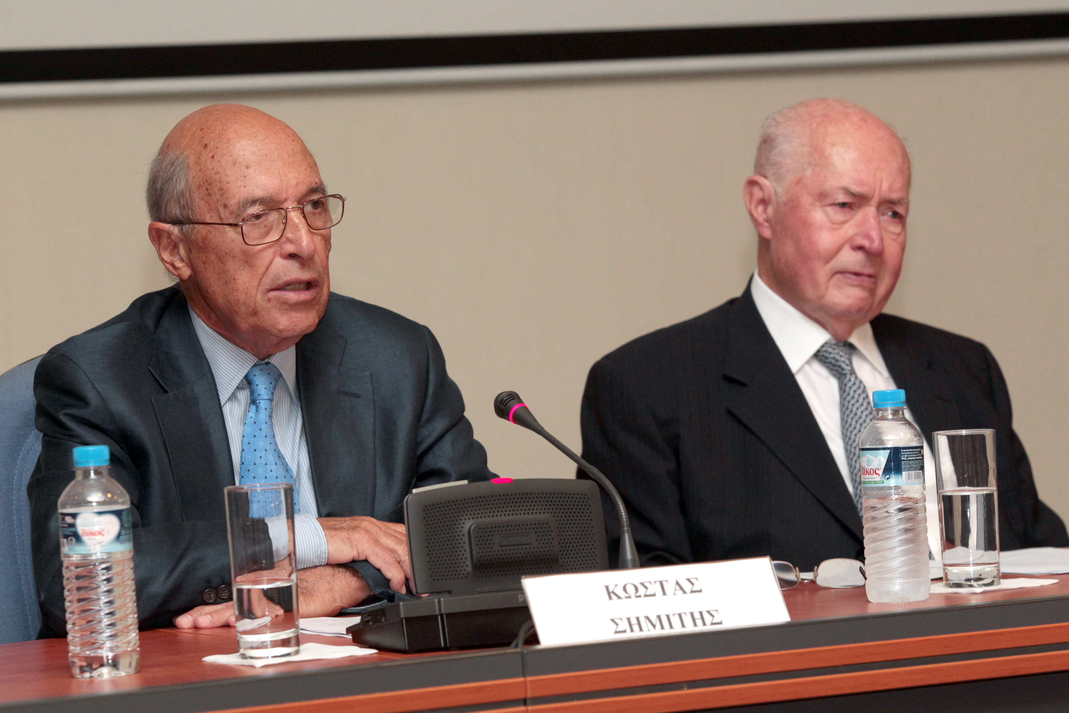 Παρέμβαση Σημίτη υπέρ της κίνησης των «58» για την Κεντροαριστερά