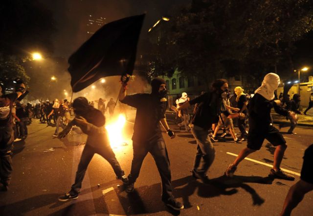 Νέα επεισόδια στη Βραζιλία μετά τις πορείες απεργών δασκάλων