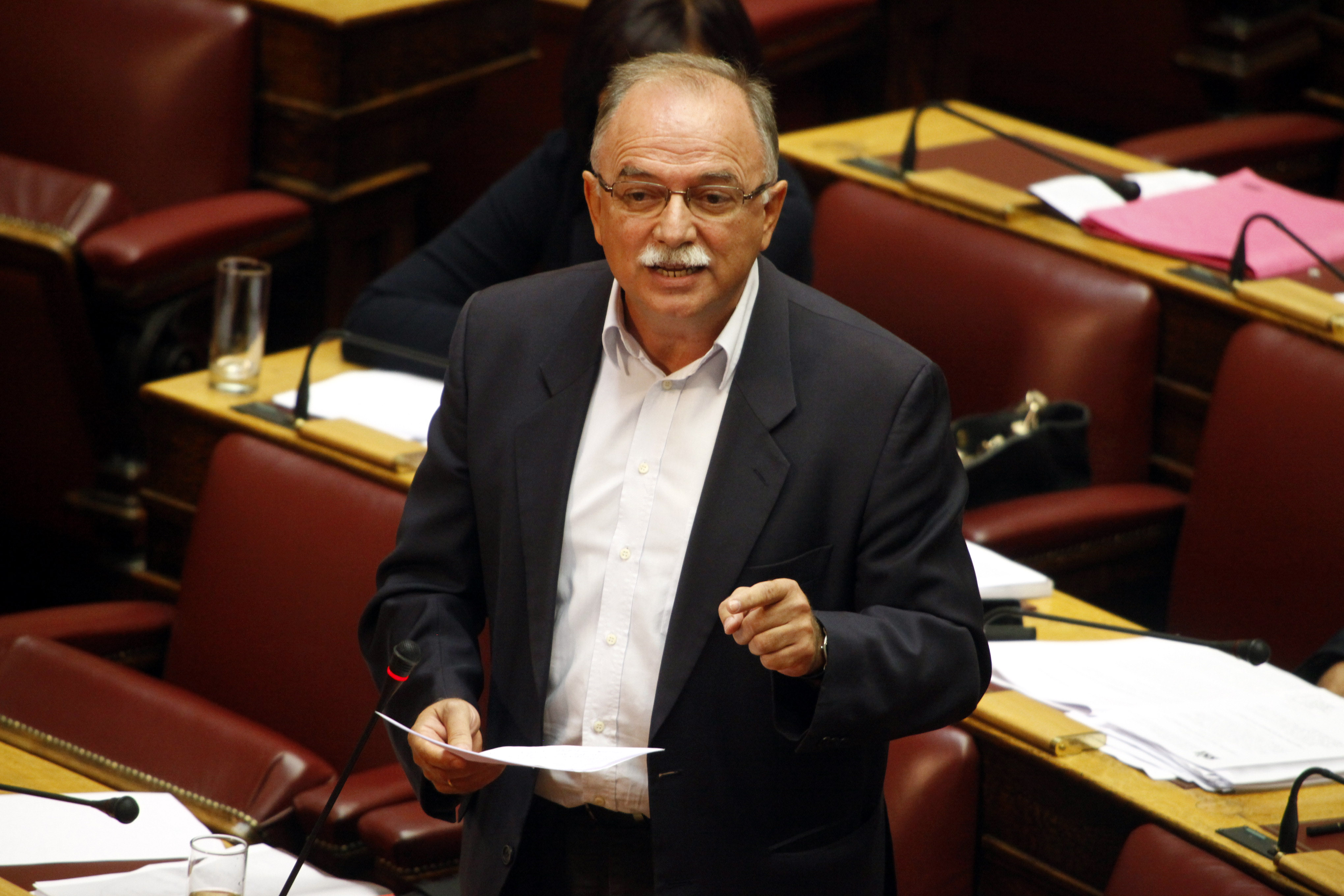 Τα βρήκαν κυβέρνηση – ΣΥΡΙΖΑ για την αναστολή χρηματοδότησης της ΧΑ