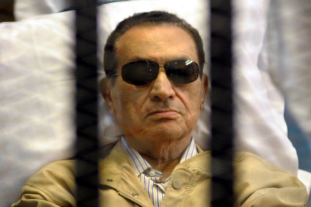 Επαναλαμβάνεται κεκλεισμένων των θυρών η δίκη του Μουμπάρακ