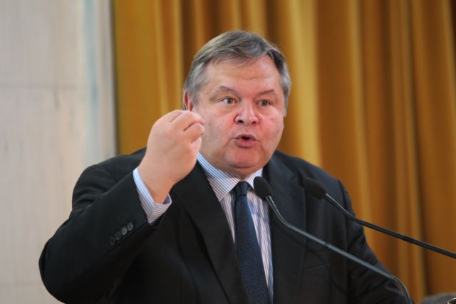 ΠΑΣΟΚ: Χυδαιότητα και ωμή συκοφαντία οι κατηγορίες Τσίπρα κατά Βενιζέλου