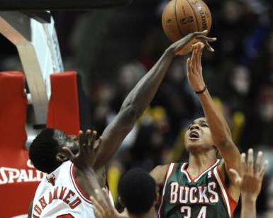 Νέα καλή εμφάνιση Αντετοκούνμπο