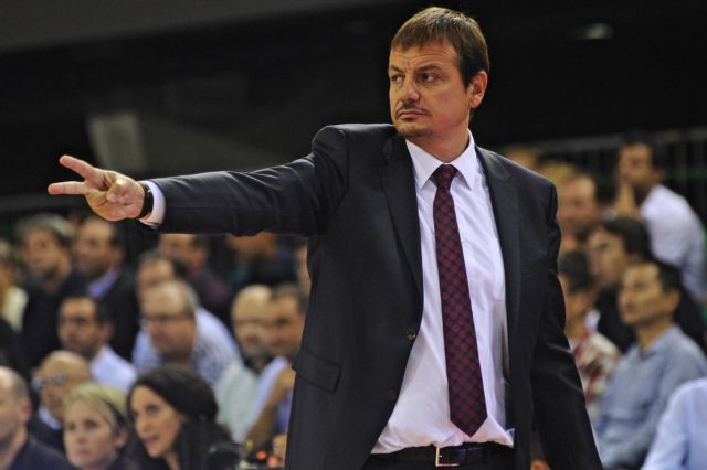 Σεβασμός Αταμάν, Αρόγιο και Αλντεμίρ στον τροπαιούχο Ολυμπιακό