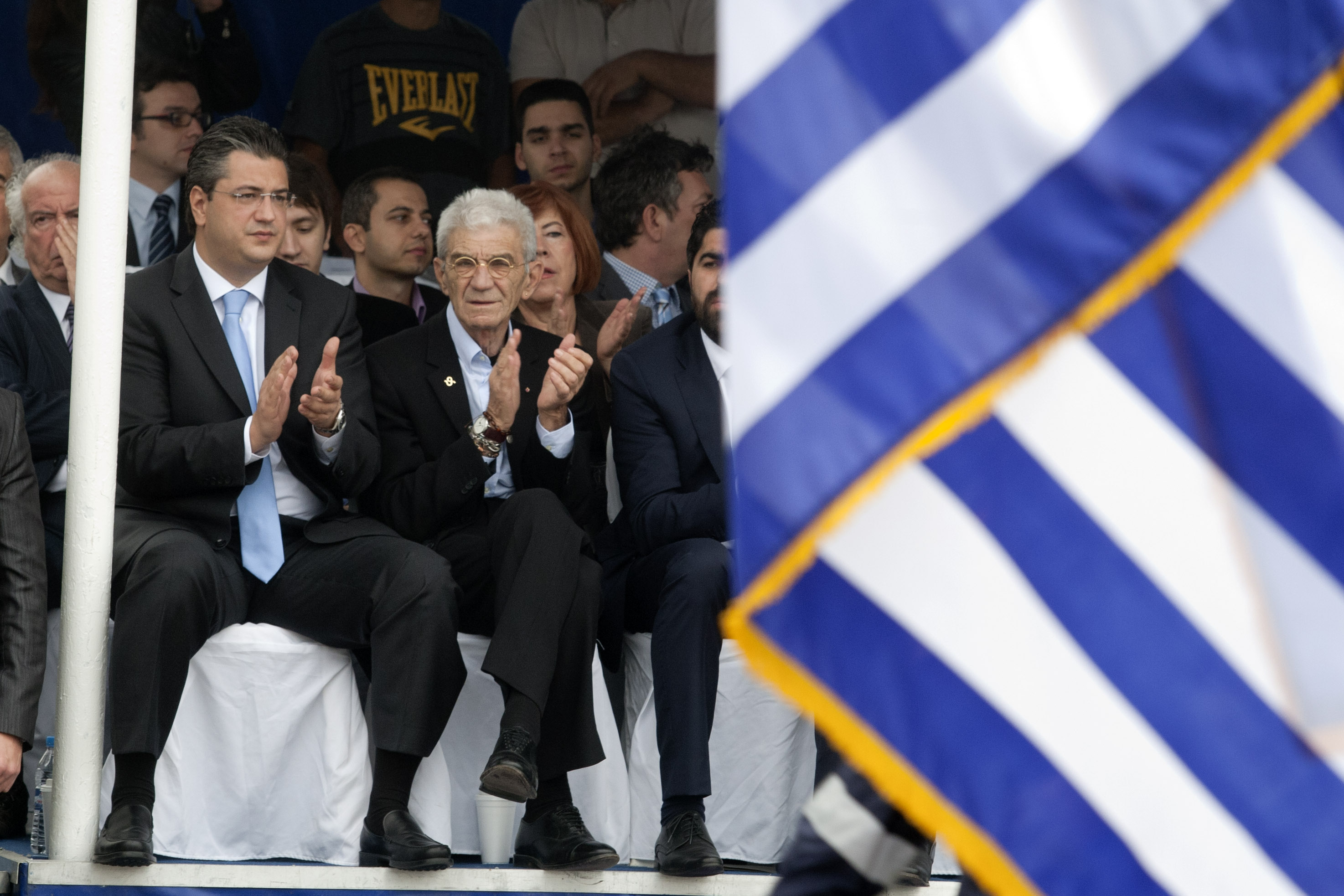 Απουσίασαν τα απρόοπτα αλλά και επίσημοι από τη στρατιωτική παρέλαση